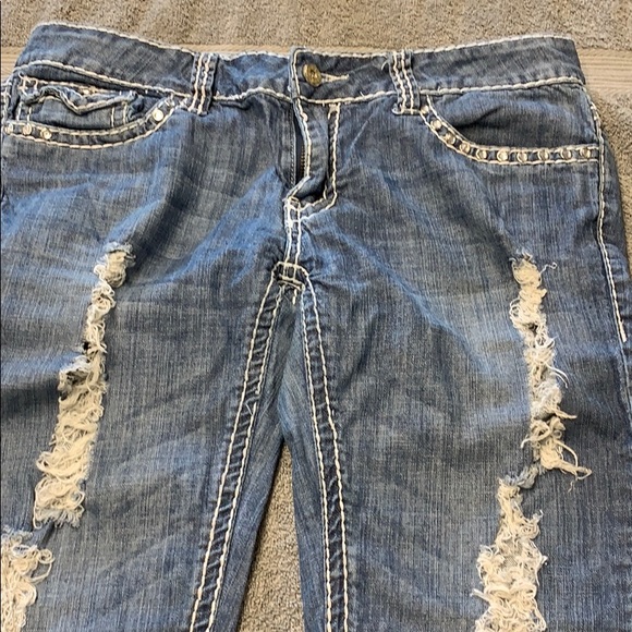 Monica’s distressed size 13 blue jeans - Picture 3 of 6